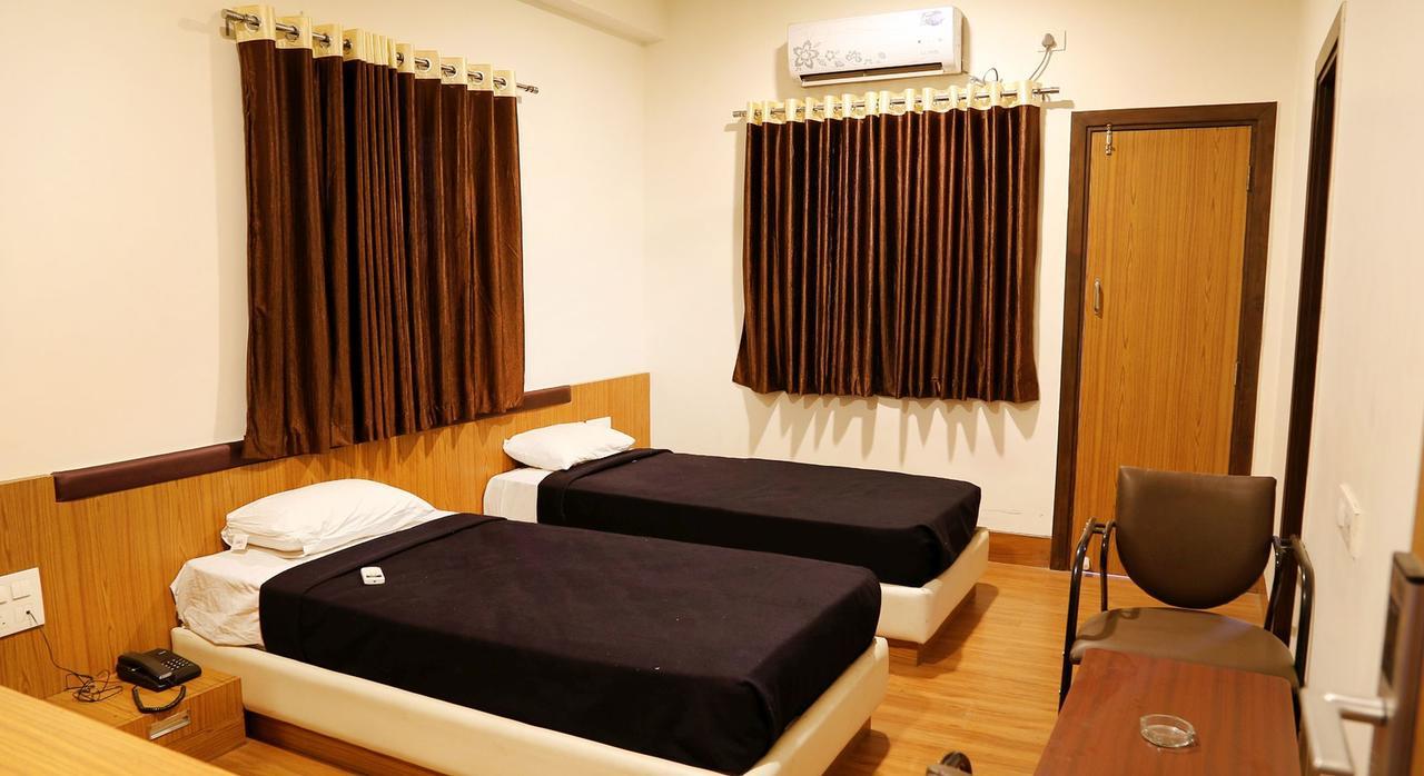 Hôtel Kailash Residency à Aurangābād Extérieur photo