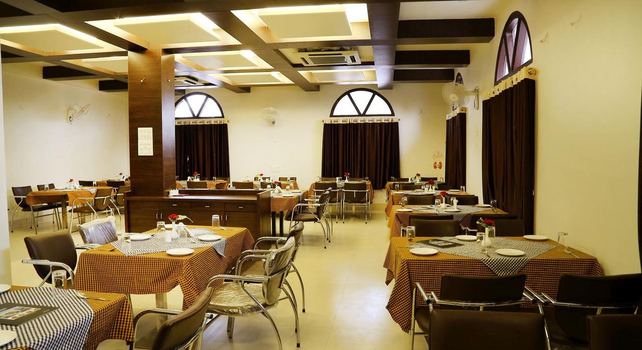 Hôtel Kailash Residency à Aurangābād Extérieur photo